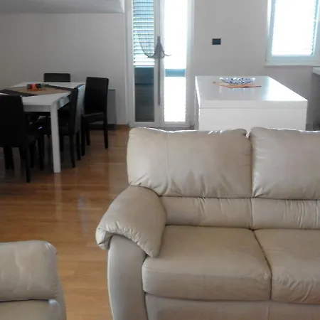 Seaside Apartman Kastela